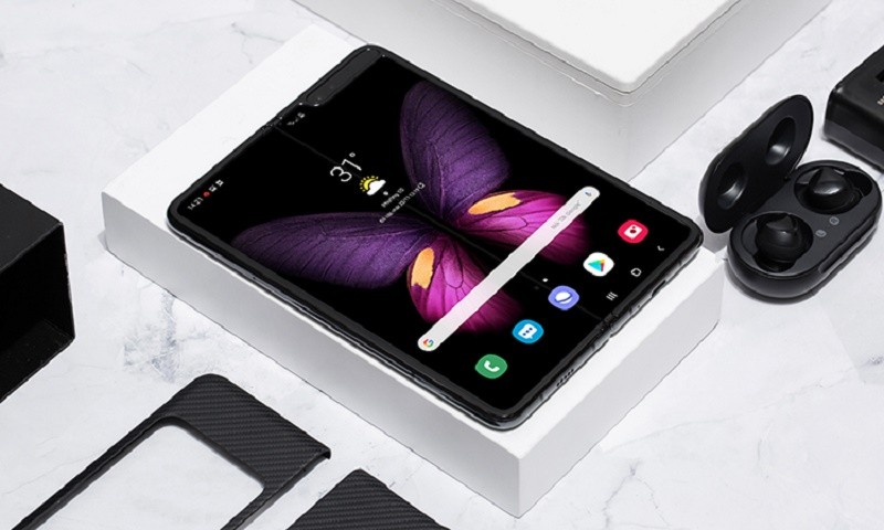 Galaxy Fold màn hình gập trình làng