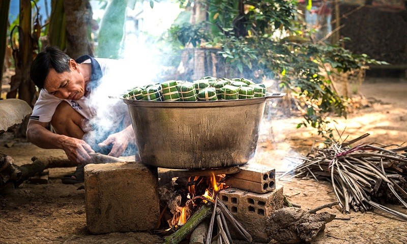 Nồi bánh tét ngày cuối năm