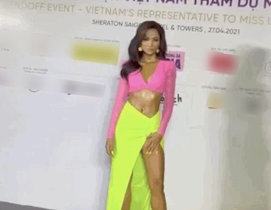 H'Hen Niê gây "sốt" vì vóc dáng siêu thực dưới ống kính "người qua đường" ảnh 5 H'Hen Niê gây "sốt" vì vóc dáng siêu thực dưới ống kính "người qua đường" ảnh 5