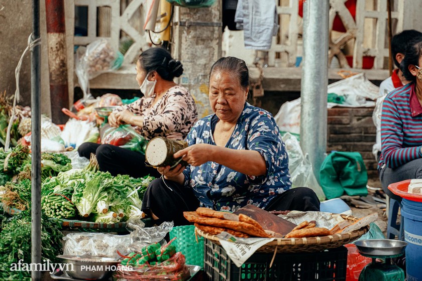 Ngôi chợ lâu đời nhất phố cổ được giới nhà giàu chuộng mua vì toàn đồ chất lượng tươi ngon ảnh 15 Ngôi chợ lâu đời nhất phố cổ được giới nhà giàu chuộng mua vì toàn đồ chất lượng tươi ngon ảnh 15