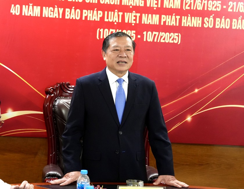Đồng chí Lại Xuân Môn phát biểu tại buổi gặp mặt.