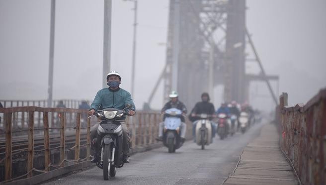 'Nên khuyến cáo phụ huynh và học sinh về ô nhiễm không khí'