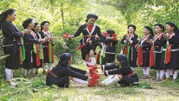 Trò chơi dân gian thiếu nghi dân tộc Sán Dìu (ảnh minh họa)