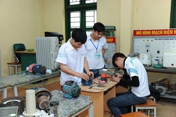 Tháng 9/2021 sẽ tuyên dương 150 học sinh, sinh viên GDNN xuất sắc (ảnh minh họa)