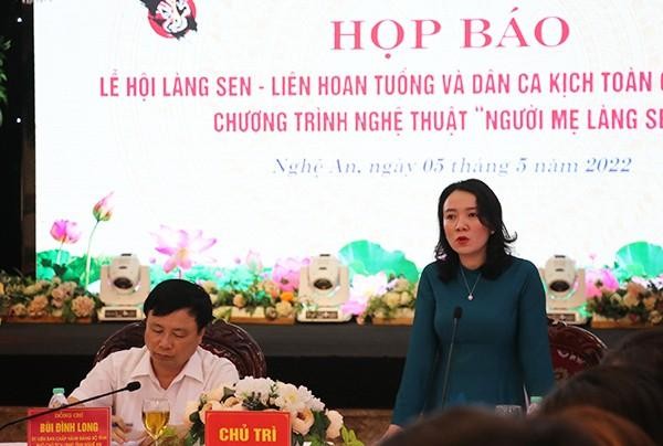 Chương trình nghệ thuật “Người Mẹ làng Sen” nằm trong hoạt động Lễ hội Làng Sen – Liên hoan Tuồng và Dân ca kịch toàn quốc năm 2022 nhân dịp kỷ niệm 132 năm Ngày sinh Chủ tịch Hồ Chí Minh đã được Bộ Văn Hóa, Thể thao và Du lịch phối hợp với tỉnh Nghệ An tổ chức buổi họp báo ngày 6/5 vừa qua. 