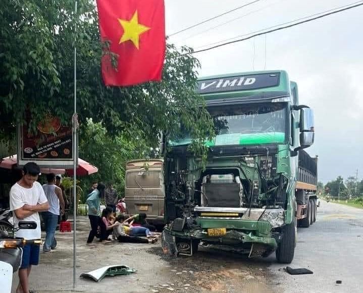 Vụ tai nạn khiến hàng chục công nhân bị thương