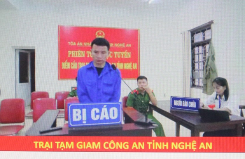 Bị cáo Mạc Văn Tám tại phiên tòa xét xử trực tuyến