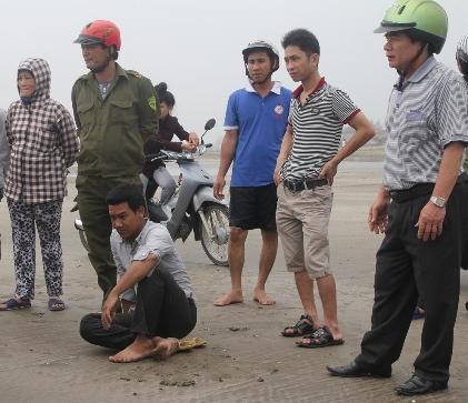 Tìm thấy thi thể học sinh lớp 7 trôi xa 1km