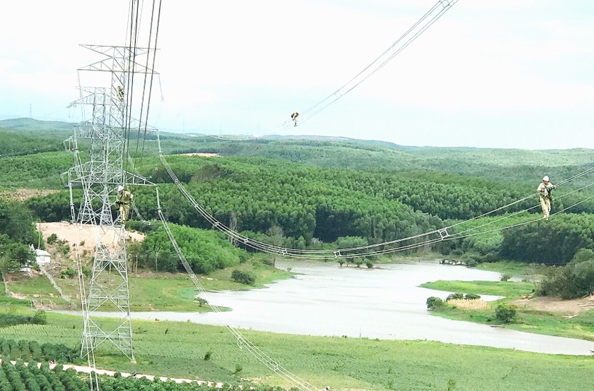 Dự án đường dây 500kV mạch 3 kéo dài có chiều dài 514km, nối từ Quảng Trạch (Quảng Bình) ra Phố Nối (Hưng Yên), với tổng vốn đầu tư 23.000 tỷ đồng