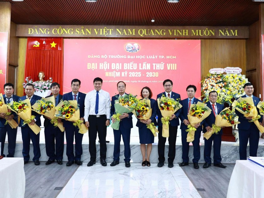 Trường ĐH Luật TP HCM tổ chức thành công Đại hội đại biểu Đảng bộ lần thứ VIII, nhiệm kỳ 2025-2030.