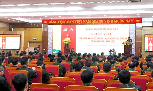 Toàn cảnh lễ khai mạc.