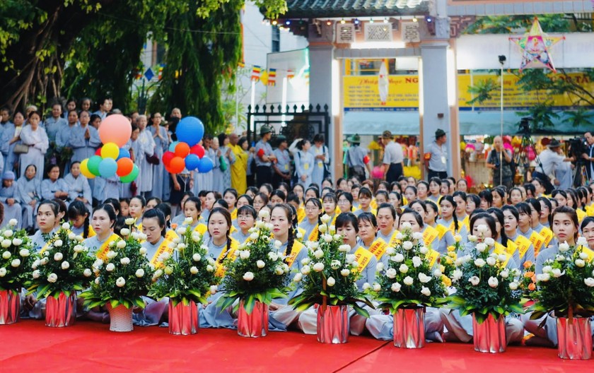 Nghi thức Cúng dường Phật đản.