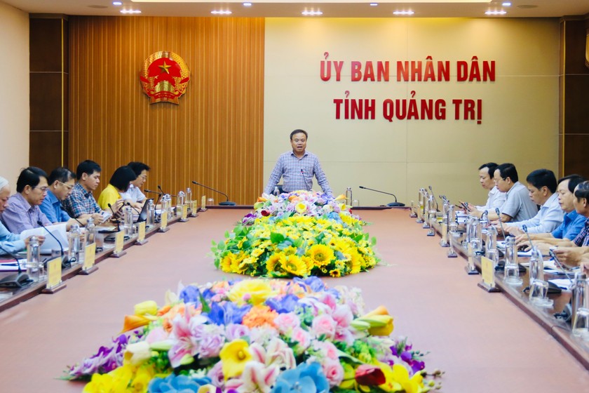 Quang cảnh cuộc họp.