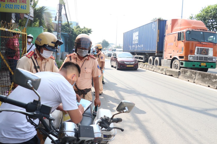 Lãnh đạo TP HCM yêu cầu tăng cường bảo đảm trật tự an toàn xã hội trên địa bàn 