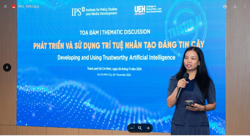 TS Trần Thị Tuấn Anh - Phó hiệu trưởng Trường Kinh tế, Luật và Quản lý nhà nước 