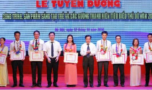 Những thanh niên, doanh nhân, thợ giỏi thủ đô tiêu biểu năm 2016.