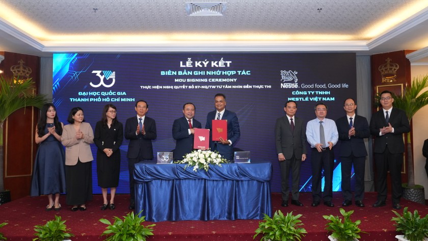 Nestlé Việt Nam ký kết hợp tác với ĐH Quốc gia TP Hồ Chí Minh thực thi mô hình '3 nhà'