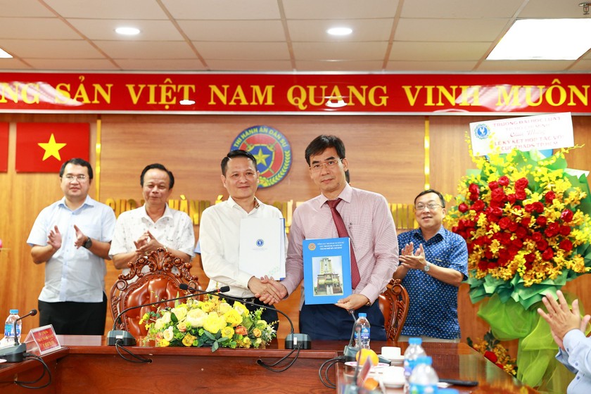 TP Hồ Chí Minh: Ký kết hợp tác phát triển nhân lực cho công tác thi hành án