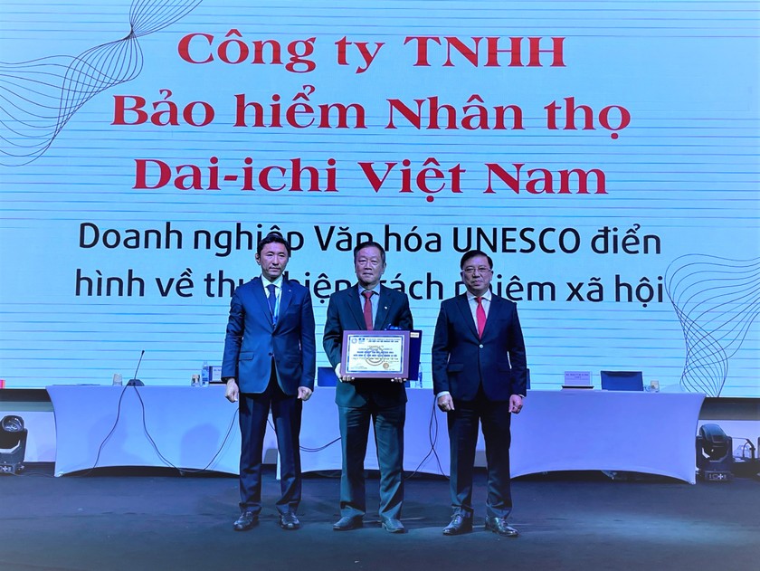 Dai-ichi Life Việt Nam vinh dự nhận giải thưởng lớn từ Liên hiệp các hội UNESCO