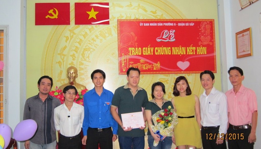 Sáng ngày 12/12/2015,  UBND phường 6, quận Gò vấp,TP.Hồ Chí Minh tổ chức Lễ trao giấy chứng nhận kết hôn cho hai đôi bạn trẻ là anh Vũ Trọng Nam cùng chị Lê Thị Thu Chính và anh Nguyễn Sơn Lâm cùng chị Lê Thị Ngọc Trâm