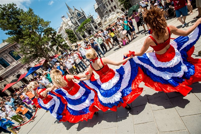 Carnival Tết Đinh Dậu sôi động chưa từng có tại Bà Nà Hills