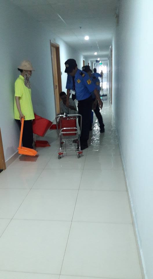 Saigonres Plaza: Căn hộ cao cấp... xuống cấp bất thường ảnh 5 18447348_1065461840220552_1783176119542335439_n