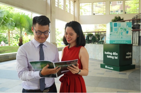 Khách hàng quan tâm đến các sản phẩm có chia lãi của Manulife