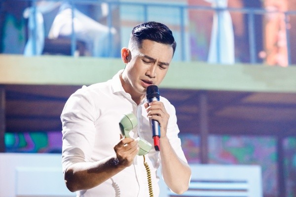 Khán giả "khóc hết nước mắt" nghe Nam Cường kể chuyện tình già của Vũ Thành An ảnh 2 Trieu Long - Bai khong ten cuoi cung (9)