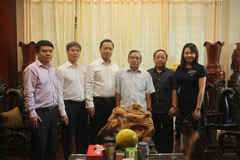 Thứ trưởng Trần Tiến Dũng và đoàn cán bộ thăm hỏi tri ân nguyên Thứ trưởng Nguyễn Văn Yểu
