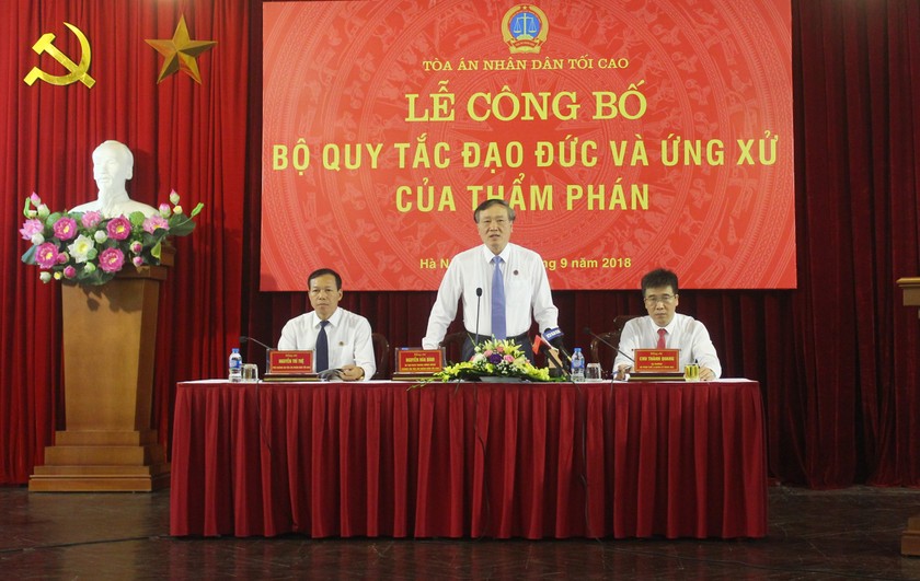 Chánh án TAND tối cao Nguyễn Hòa Bình chủ trì lễ công bố