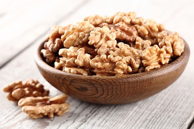Hạt óc chó- loại hạt có tác dụng phòng chống bệnh tim mạch, làm chậm lão hóa, hỗ trợ việc giảm cân, ngừa ung thư.