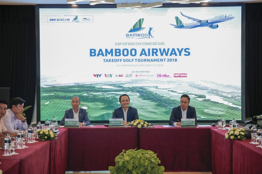 Ông Trịnh Văn Quyết, Chủ tịch Tập đoàn FLC cho biết Bamboo Airways sẽ giữ đúng cam kết cất cánh vào cuối quý IV năm 2018, để phục vụ người dân, giảm tải sự tắc nghẽn trên thị trường vận chuyển hàng không vào dịp tết Dương lịch và Âm lịch