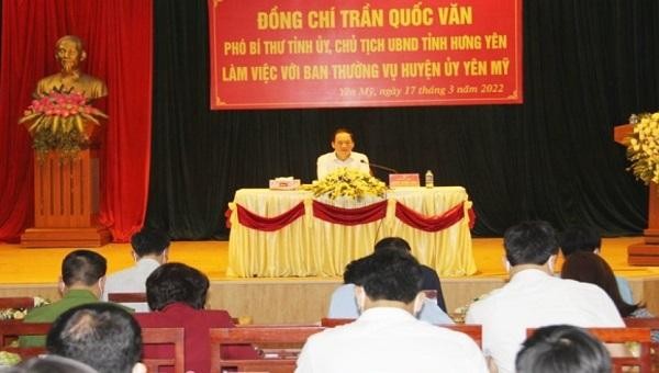 Chủ tịch UBND tỉnh Hưng Yên Trần Quốc Văn chủ trì buổi làm việc.