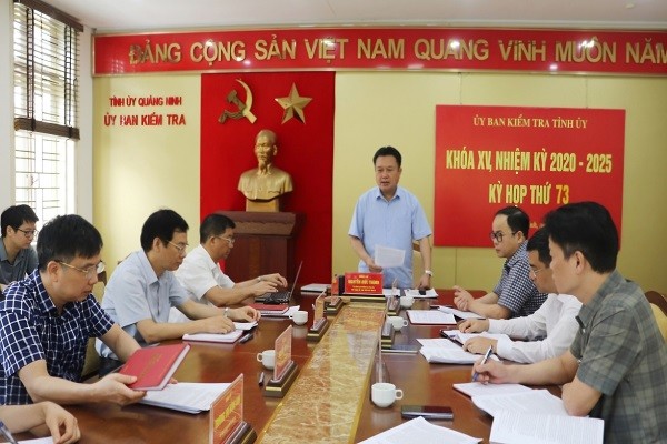 Chủ nhiệm Ủy ban Kiểm tra Tỉnh ủy Quảng Ninh Nguyễn Đức Thành, chủ trì Kỳ họp thứ 73.