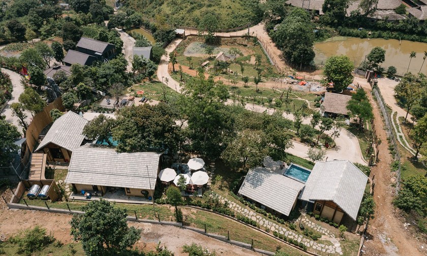 Ngôi nhà nằm trên khu đất rộng 7200m2 