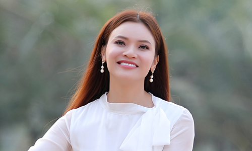 Ca sỹ Phương Thảo - người trẻ tuổi nhất được phong tặng NSND