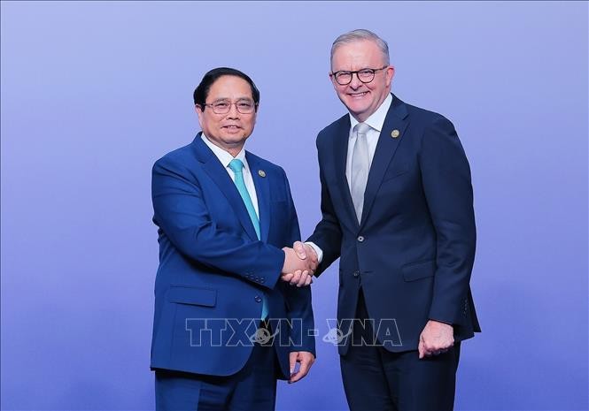 Thủ tướng Australia Anthony Albanese đón Thủ tướng Phạm Minh Chính. 