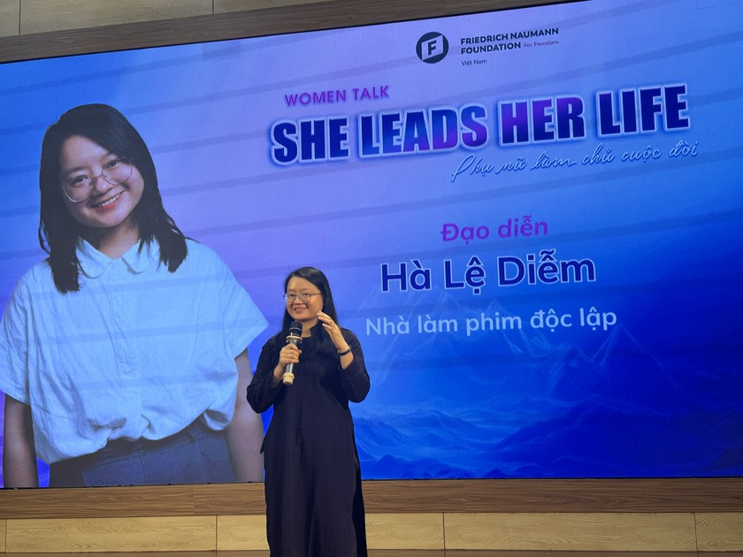 Đạo diễn Hà Lệ Diễm chia sẻ tại chương trình "Phụ nữ làm chủ cuộc đời - She Leads Her Life"