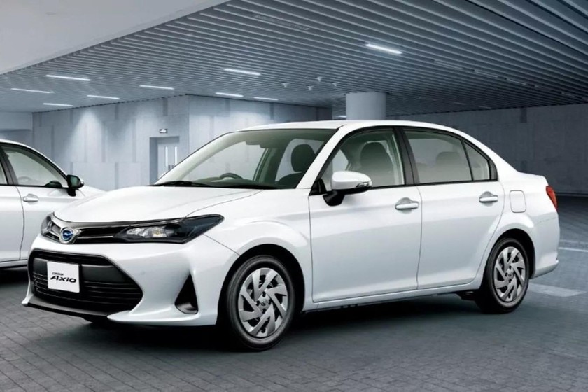 Toyota Corolla Axio (Ảnh: Carscoops)