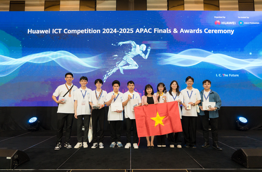 Đội Việt Nam đại thắng với 3 giải thưởng tại vòng thi khu vực cuộc thi Huawei ICT Competition 2024 - 2025 tại Malaysia.