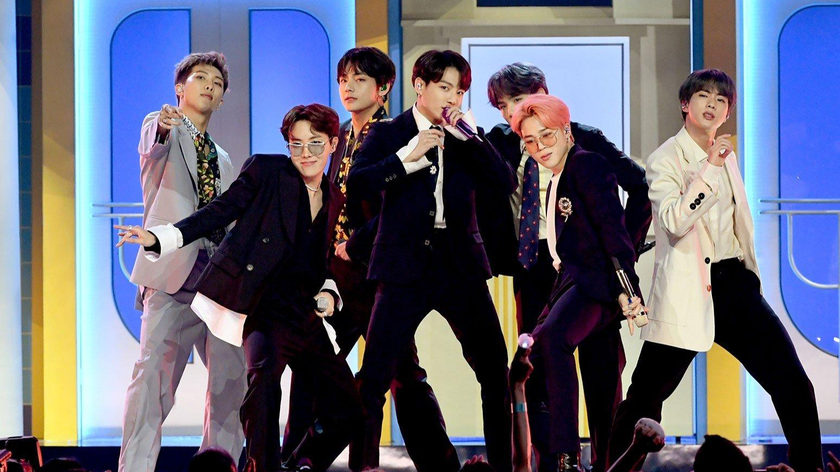 BTS sẽ cạnh tranh trực tiếp với Ariana Grande, Drake, The Weeknd, Olivia Rodrigo và Taylor Swift. (Ảnh: Billboard)