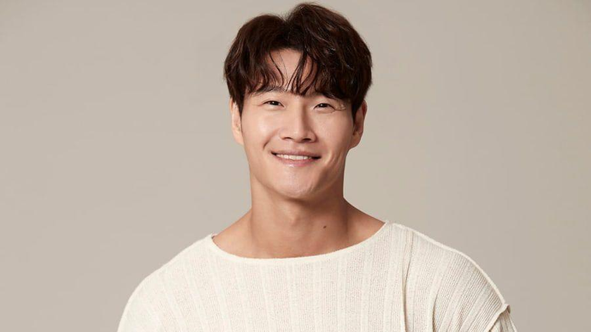 Kim Jong Kook tạm dừng hoạt động sau khi mắc COVID-19. Ảnh: Soompi.