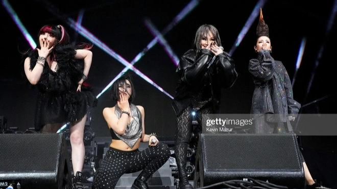 2NE1 thu hút mọi sự chú ý khi tái hợp ở Coachella. Ảnh: Getty.