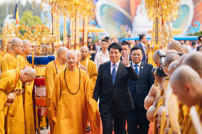 Chủ tịch nước Lương Cường và Đức Pháp chủ Giáo hội Phật giáo Việt Nam - Đại lão hòa thượng Thích Trí Quảng.