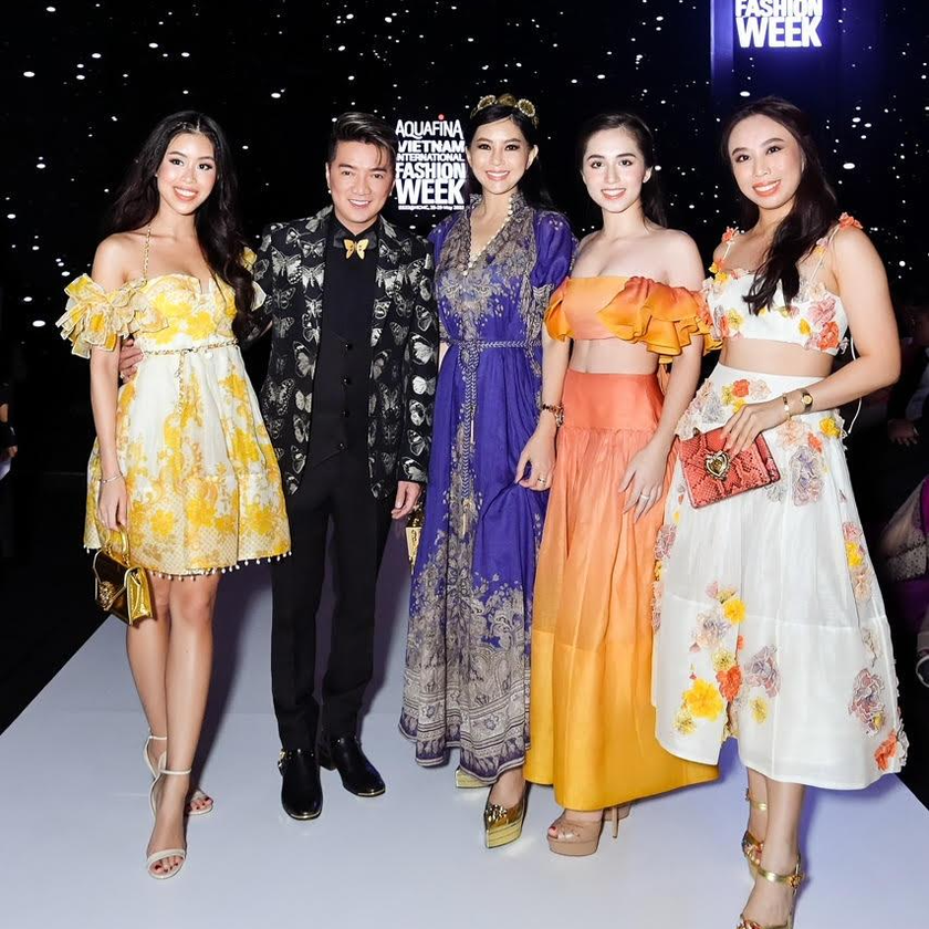 Doanh nhân Thuỷ Tiên cùng con gái xuất hiện tại Vietnam International Fashion Week