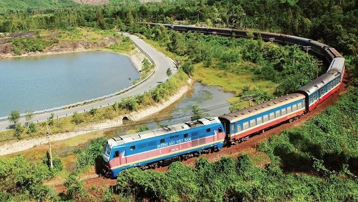 Hành trình từ TP. HCM đến Quảng Bình có khá nhiều phương án di chuyển cho hành khách, trong đó có tàu hỏa