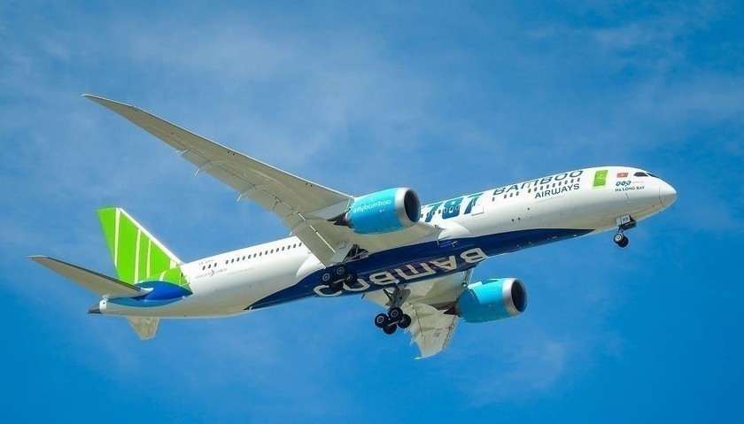 Trong mảng hàng không, tính riêng 10 tháng đầu năm, Bamboo Airways tiếp tục đúng giờ nhất toàn ngành với tỉ lệ OTP đạt 95,7%.