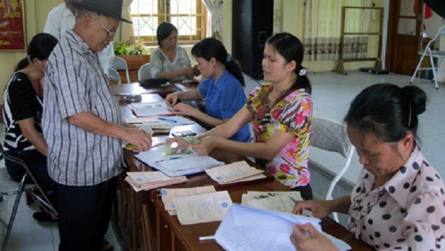 Cách tính lương hưu mới sẽ giống “vắt vỏ chanh kiệt nước“?