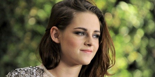 Mẹ Kristen Stewart thừa nhận con gái đồng tính