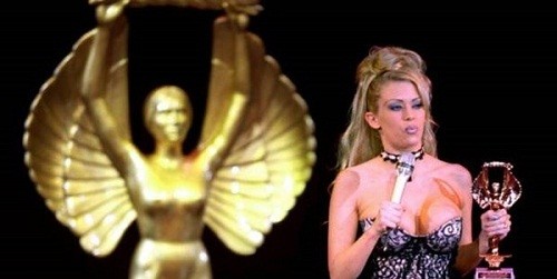 Jenna Jameson kiếm hàng triệu USD, giành nhiều giải thưởng nhờ tham gia đóng phim khiêu dâm - Ảnh: Reuters